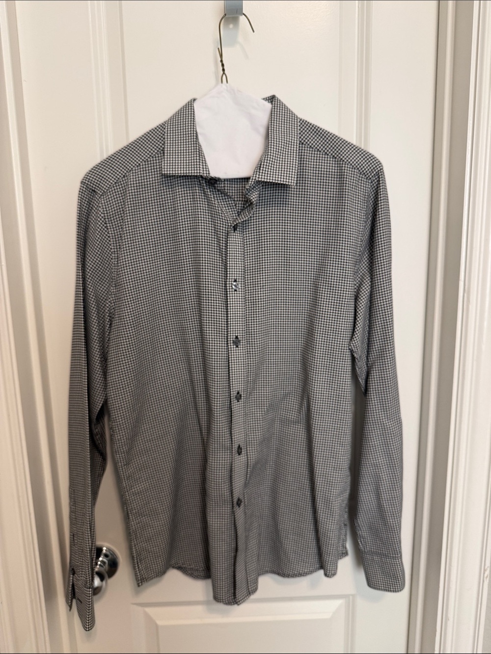 100% Cotton Bar III Black & White Micro-Check Dress Shirt